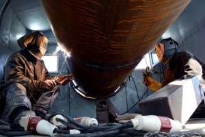 Financial Times: Kazahstanul suspendă exporturile de petrol